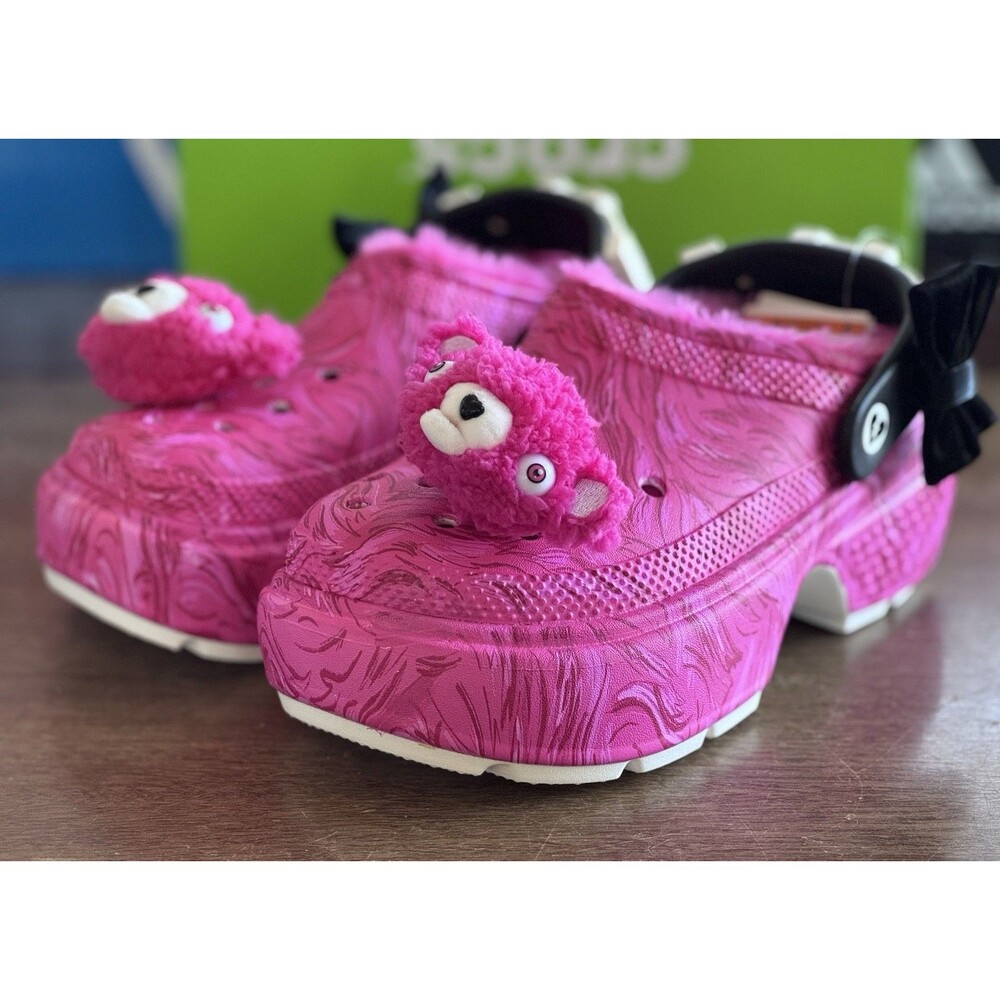 New! Womens Crocs X Fortnite Limited Stomp Lined Clog Cuddle Team Leader. Size 7